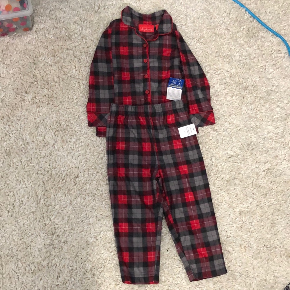 NWT toddler plaid PJ set